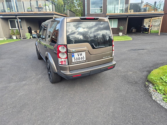 Land Rover Discovery 4 23 of 30