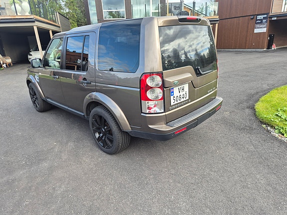 Land Rover Discovery 4 25 of 30