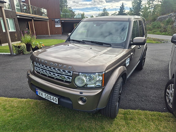 Land Rover Discovery 4 8 of 30
