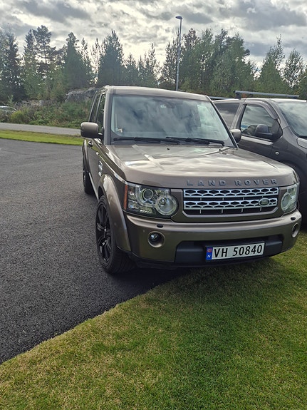 Land Rover Discovery 4 10 of 30