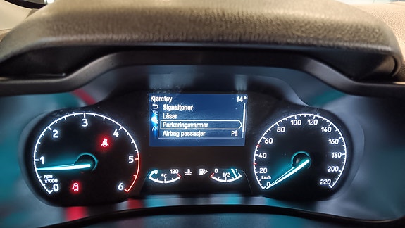 Ford Transit Connect 12 of 26