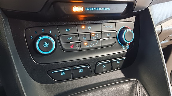 Ford Transit Connect 14 of 26