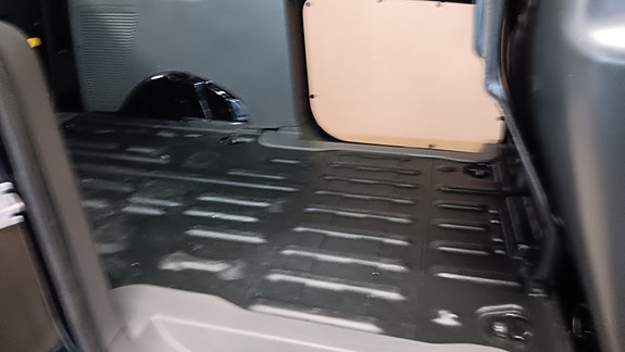 Ford Transit Connect 24 of 26