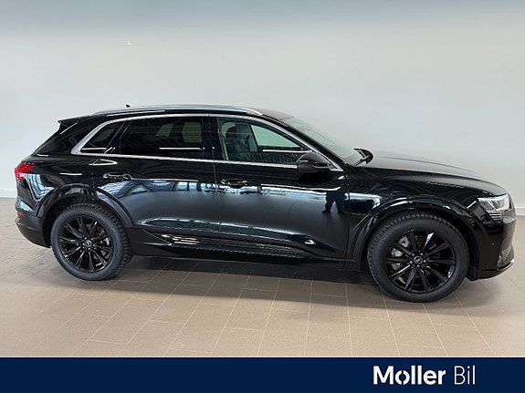 Audi e-tron 2 of 16