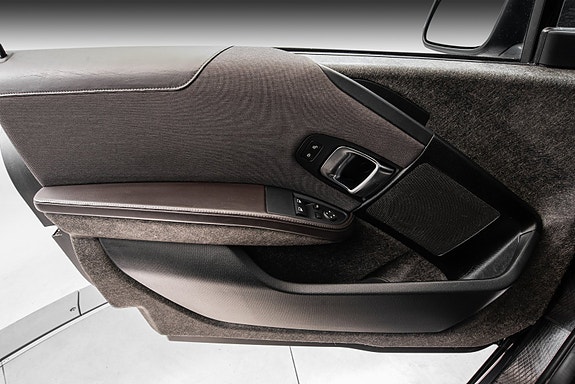 BMW i3 21 of 25