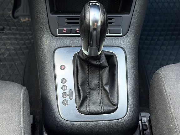 Volkswagen Golf Plus 17 of 21