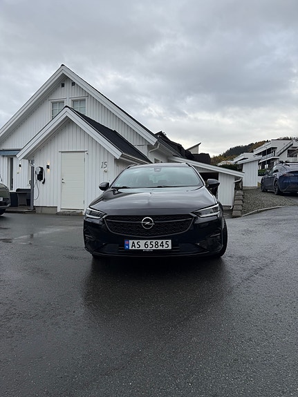 Opel Insignia 2 of 24