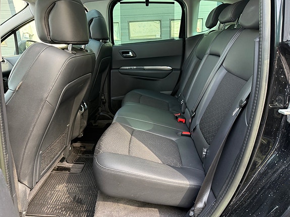 Peugeot 3008 16 of 17