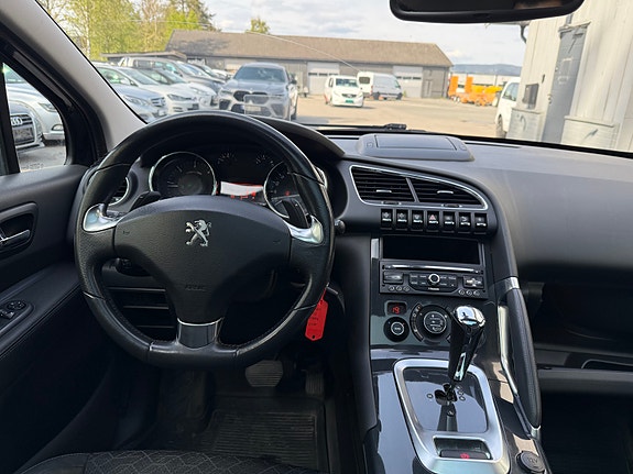 Peugeot 3008 14 of 17