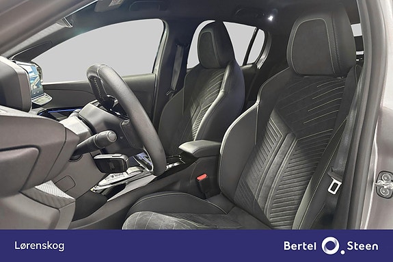 Peugeot e-208 10 of 26