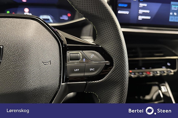 Peugeot e-208 17 of 26