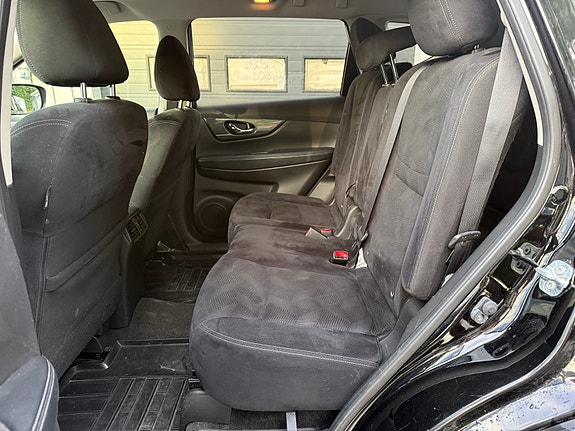 Nissan X-Trail 22 of 23