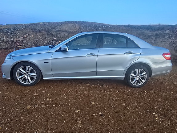 Mercedes-Benz E200 d 4 of 16