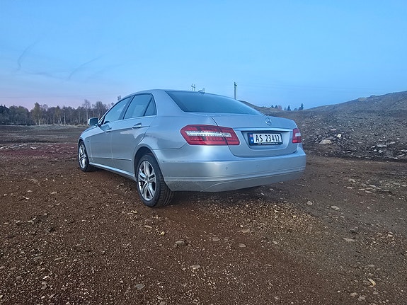 Mercedes-Benz E200 d 8 of 16