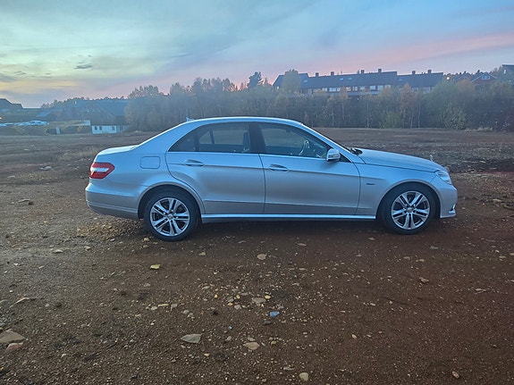 Mercedes-Benz E200 d 3 of 16