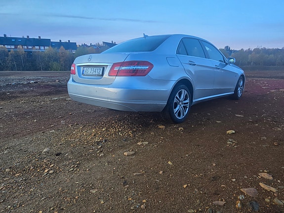 Mercedes-Benz E200 d 7 of 16