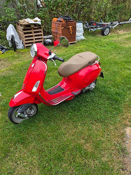 Vespa Primavera 50 3 of 10
