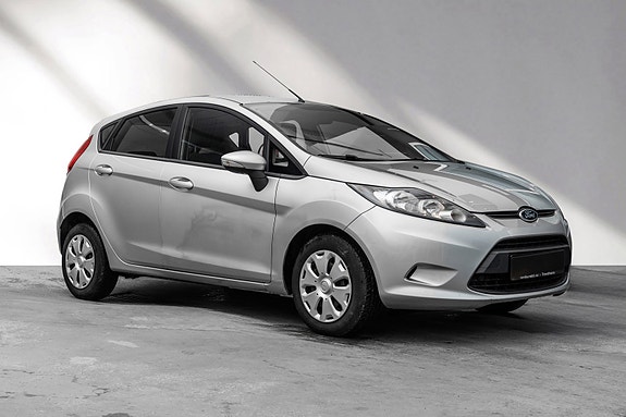 Ford Fiesta 9 of 25