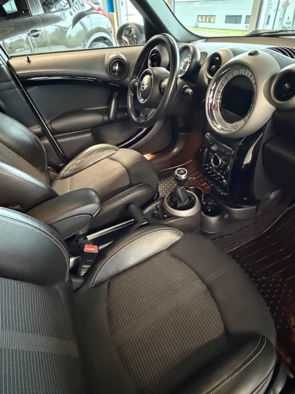MINI Countryman Cooper SD 13 of 30