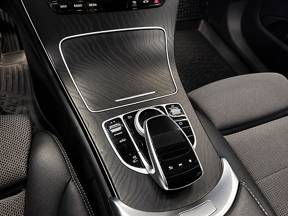 Mercedes-Benz C350 e 20 of 21