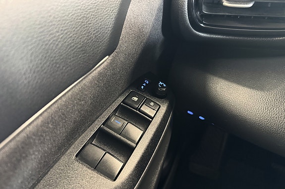 Toyota Yaris Cross 23 of 27