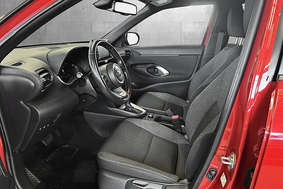 Toyota Yaris Cross 9 of 27