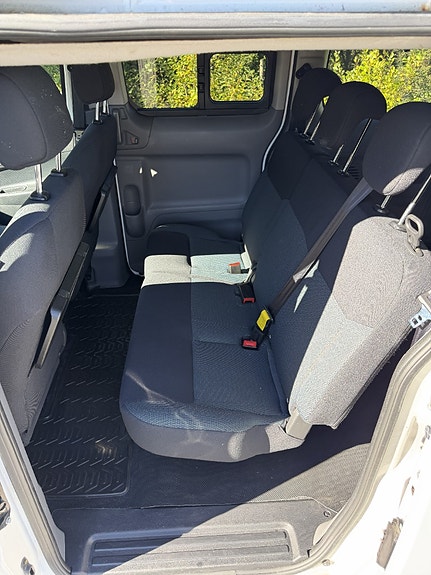Nissan e-NV200 10 of 10