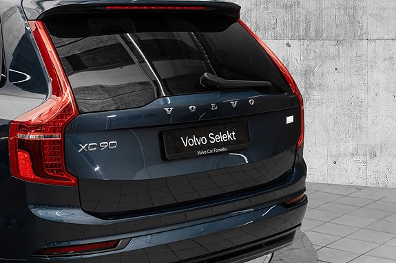 Volvo XC90 6 of 30