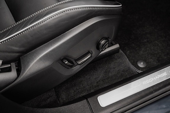Volvo XC90 28 of 30