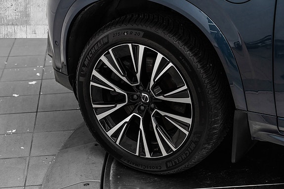 Volvo XC90 9 of 30
