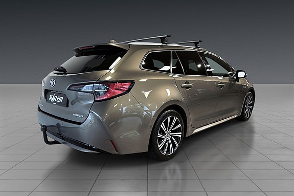 Toyota Corolla 5 of 30