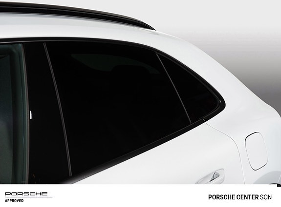 Porsche Macan 10 of 30