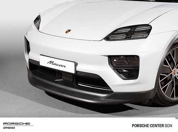 Porsche Macan 7 of 30