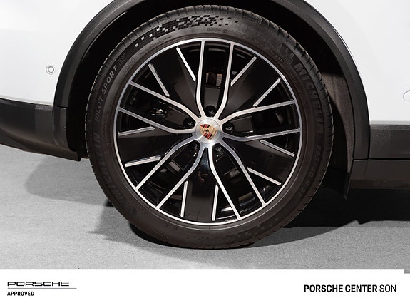 Porsche Macan 19 of 30