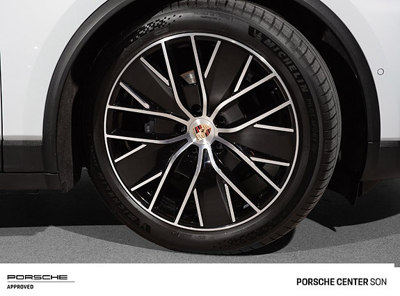 Porsche Macan 20 of 30