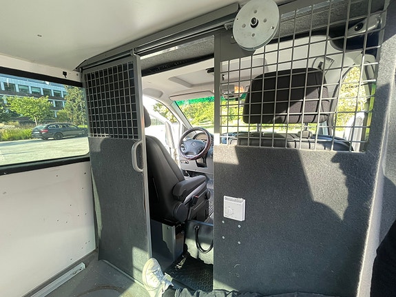 Mercedes-Benz Vito 115 24 of 30