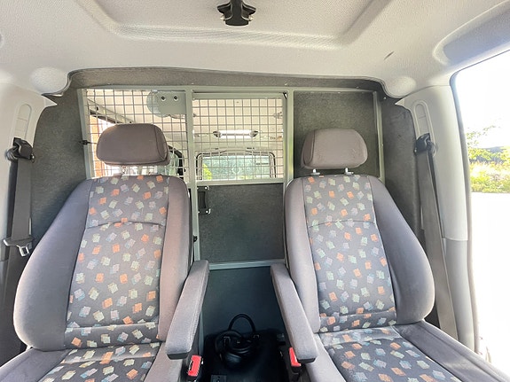Mercedes-Benz Vito 115 23 of 30