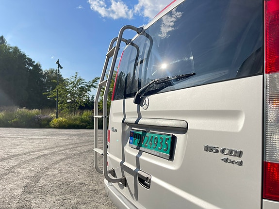 Mercedes-Benz Vito 115 9 of 30