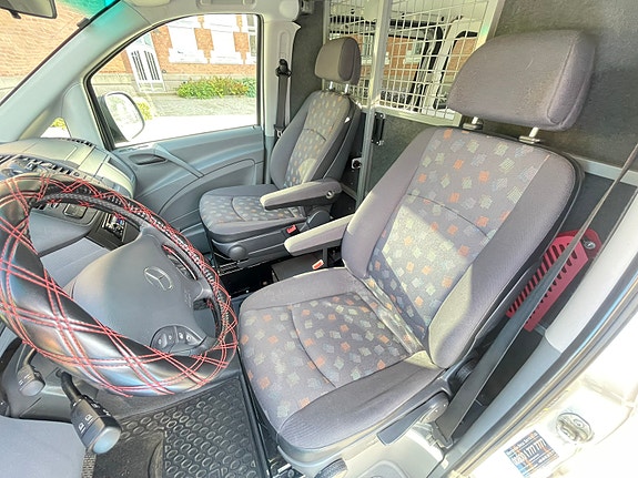 Mercedes-Benz Vito 115 18 of 30