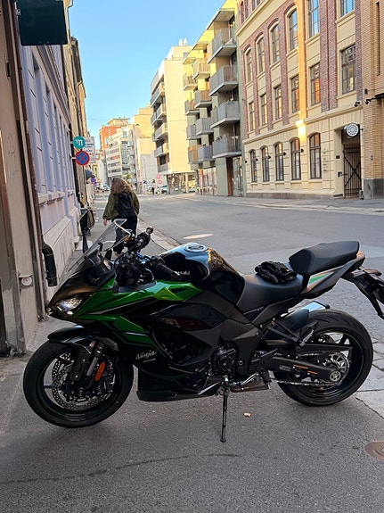 Kawasaki Ninja 1000 SX 8 of 8