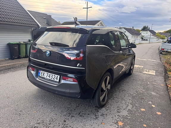 BMW i3 4 of 10