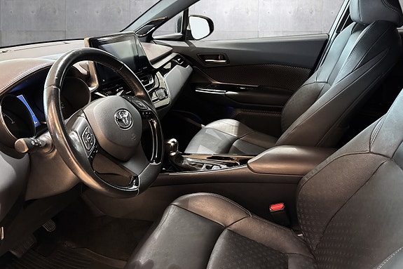 Toyota C-HR 9 of 27