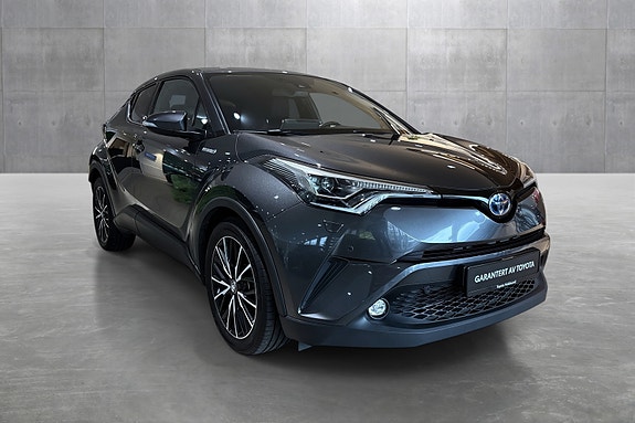 Toyota C-HR 7 of 27