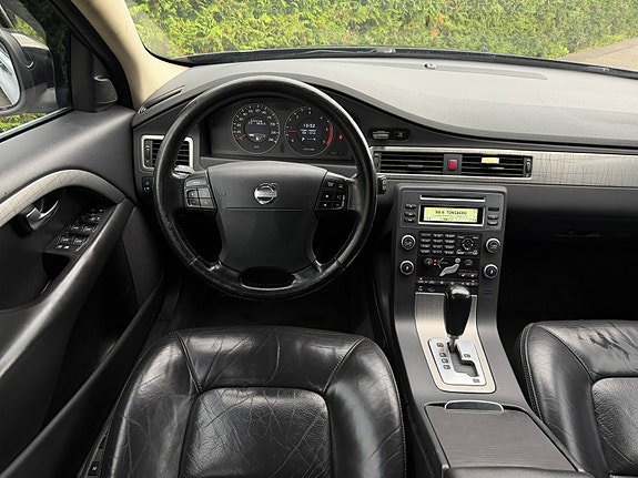 Volvo XC70 9 of 30
