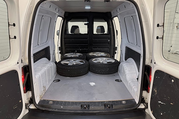 Volkswagen Caddy Maxi 23 of 25