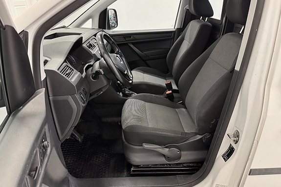 Volkswagen Caddy Maxi 20 of 25