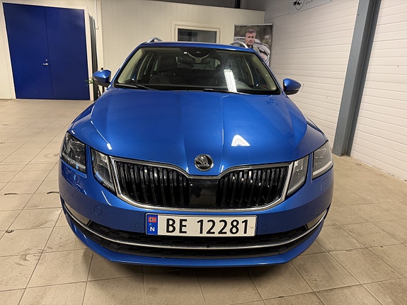 Skoda Octavia 2 of 28