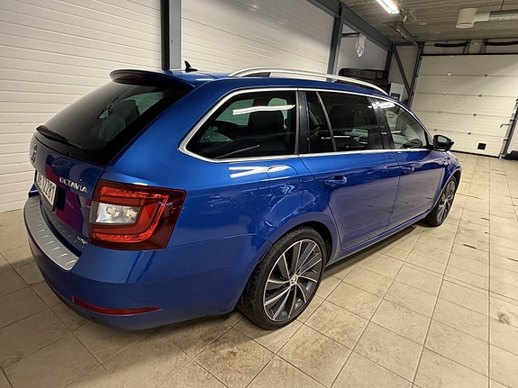 Skoda Octavia 6 of 28
