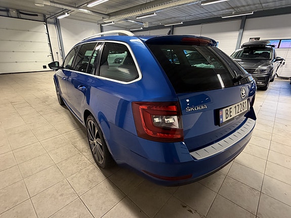 Skoda Octavia 10 of 28