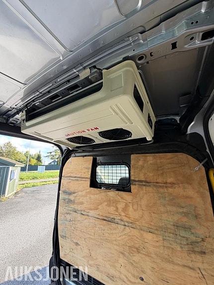 Ford Transit 10 of 23